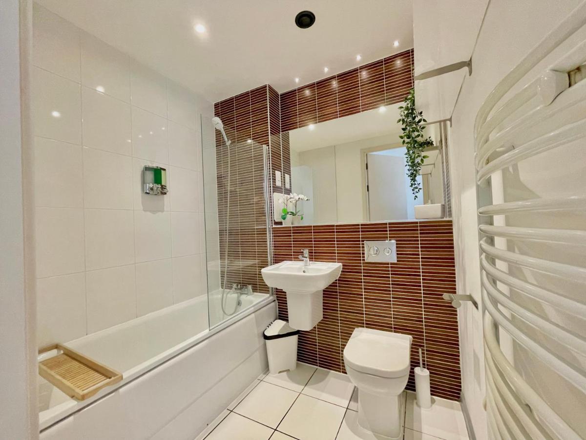 Victorian Factory Apartment With 2 Bedrooms Bristol Bagian luar foto